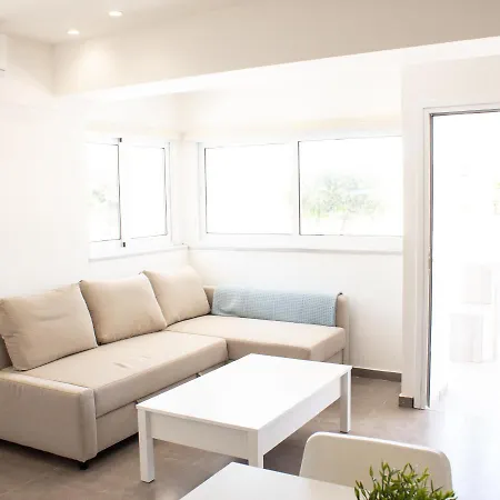 Апартаменты Walking Distance From Nissi Ave. Superb Location! Айя-Напа