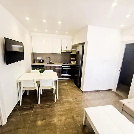 Walking Distance From Nissi Ave. Superb Location!